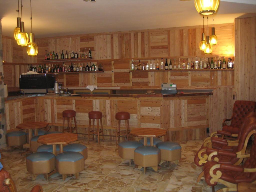 Hotel Holiday Debili Oulx Εξωτερικό φωτογραφία